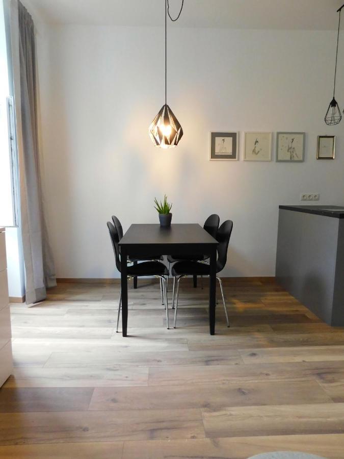 Max, Ruhige Sonnige Wohnung In Praternahe 비엔나 외부 사진
