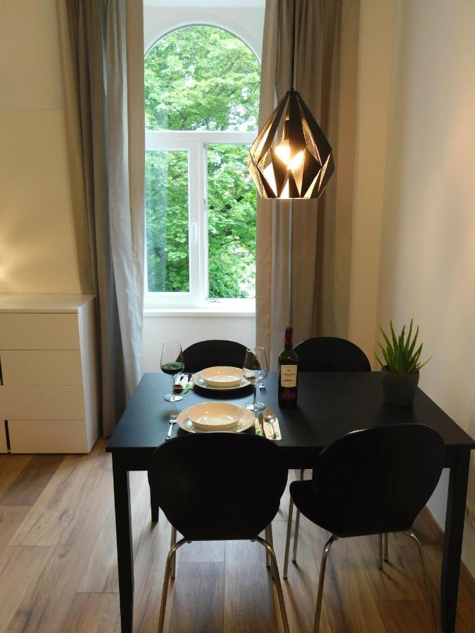 Max, Ruhige Sonnige Wohnung In Praternahe 비엔나 외부 사진